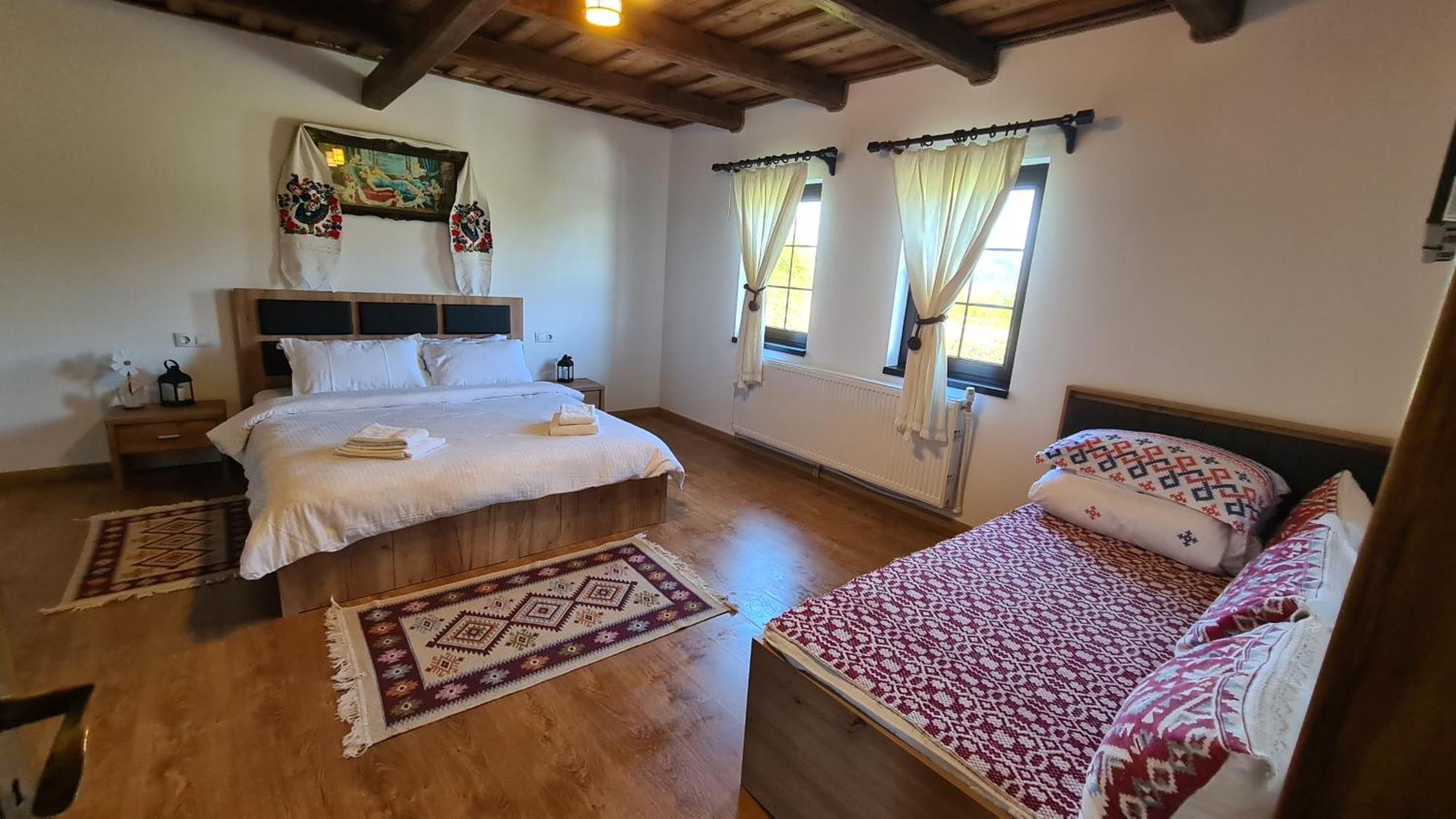 Casa Bunicilor Din Oncestiヴィラ エクステリア 写真
